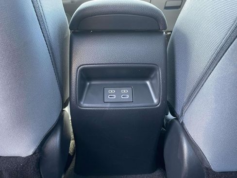 Used 2026 Toyota Corolla SE FWD image 10