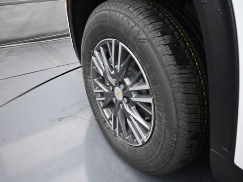 New 2026 Chevrolet Traverse LT FWD image 37