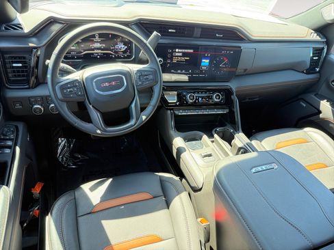 Used 2025 GMC Sierra 2500 AT4 w/ AT4 Premium Plus Package AWD/4WD image 15