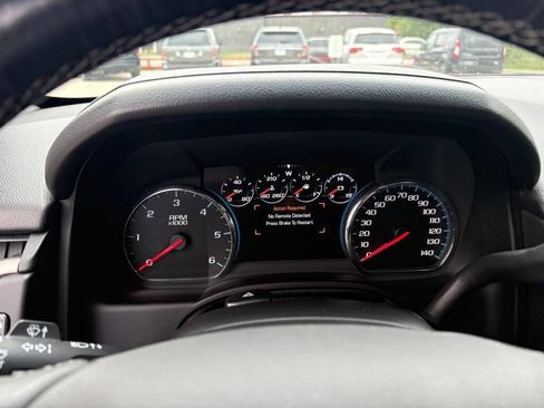Used 2017 GMC Yukon XL Denali w/ Open Road Package AWD/4WD image 24