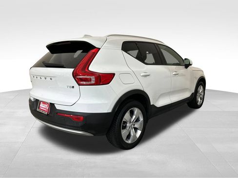 Used 2019 Volvo XC40 T5 Momentum AWD/4WD image 5