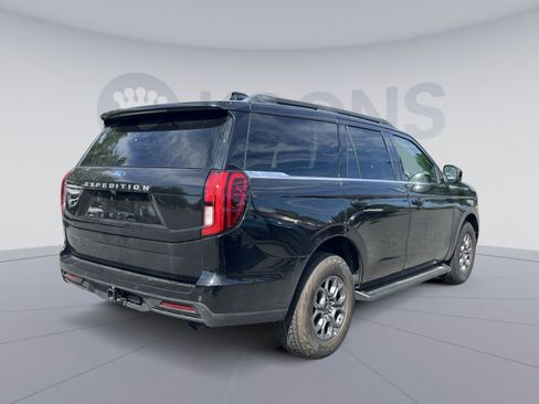 Used 2025 Ford Expedition Active AWD/4WD image 7