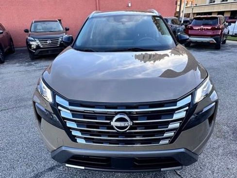 Certified 2024 Nissan Rogue SL w/ SL Premium Package image 2