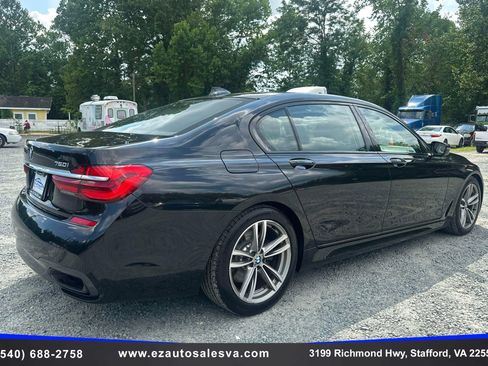 Used 2018 BMW 750i xDrive AWD/4WD image 16