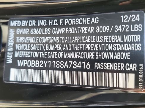 New 2025 Porsche Taycan 4S AWD/4WD image 32