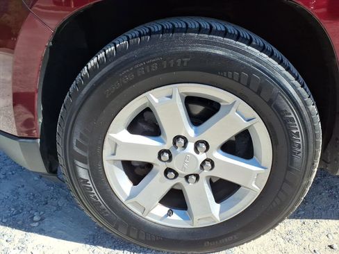 Used 2016 GMC Acadia SLE image 9