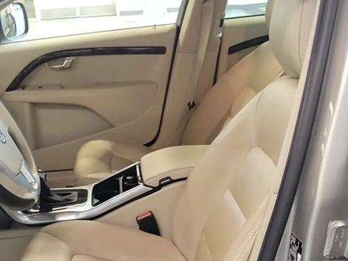 Used 2015 Volvo XC70 T6 AWD/4WD image 5