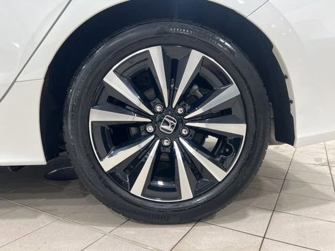 Used 2023 Honda Civic EX-L image 17