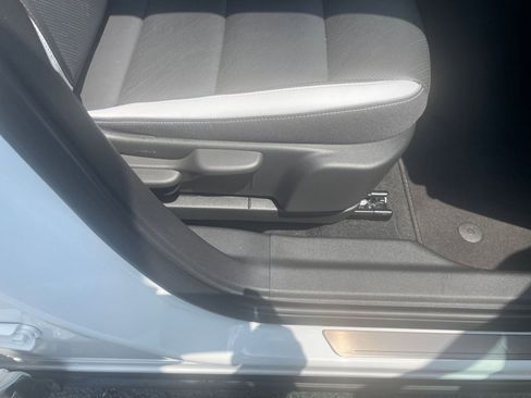 Used 2024 Buick Envision Sport Touring image 27