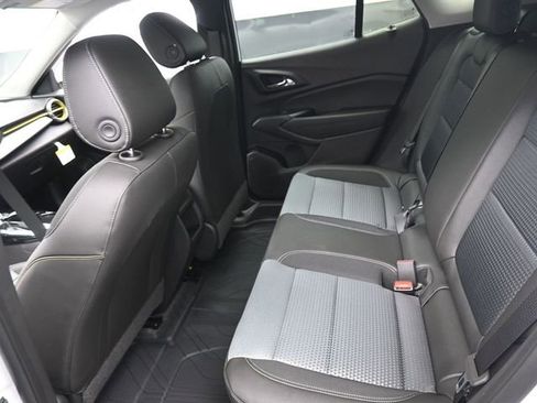 New 2026 Chevrolet Trax LT w/ Driver Confidence Package image 9