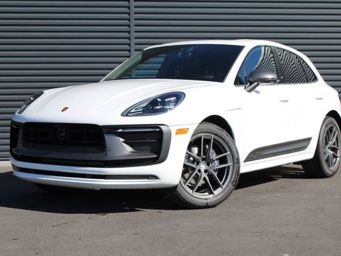 New 2026 Porsche Macan Turbo image 1