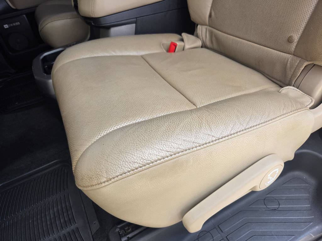 Used 2016 Toyota Sequoia Platinum RWD image 33