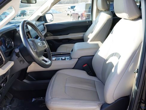 Certified 2024 Ford Expedition Limited image 18