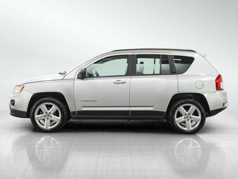 Used 2012 Jeep Compass Limited w/ Sun/Sound Group AWD/4WD image 2