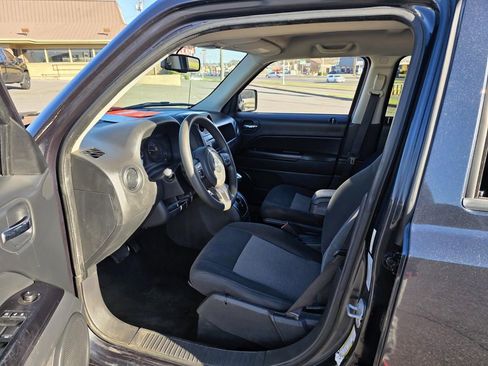 Used 2015 Jeep Patriot Sport w/ Power Value Group image 20