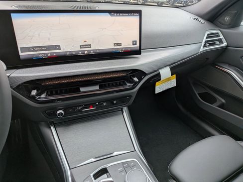 New 2026 BMW 330i xDrive Sedan w/ M Sport Package image 21