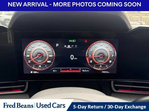 Used 2024 Hyundai Elantra SEL FWD image 13