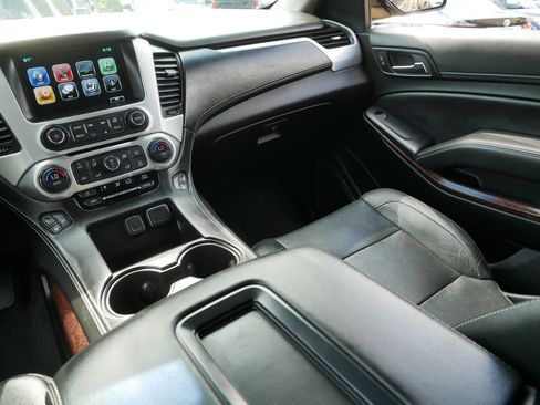 Used 2019 GMC Yukon SLT AWD/4WD image 11