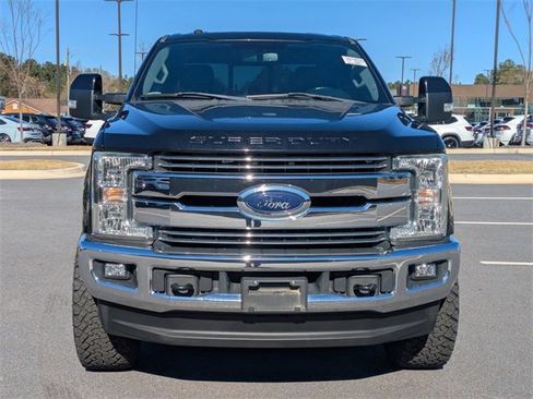 Used 2017 Ford F250 Lariat w/ Lariat Value Package image 9
