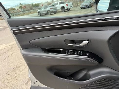 Used 2023 Hyundai Tucson Limited image 32