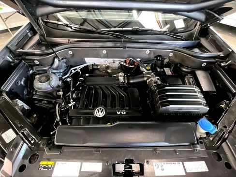 Used 2019 Volkswagen Atlas SE w/ Towing Package image 13