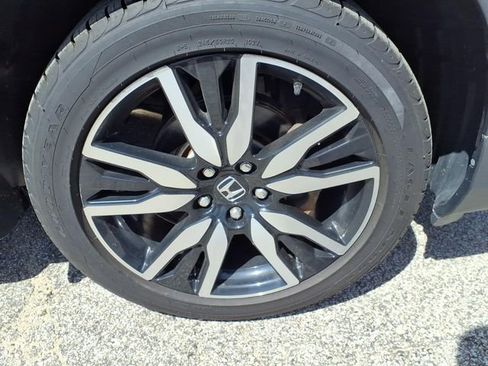 Used 2022 Honda Pilot Touring image 25