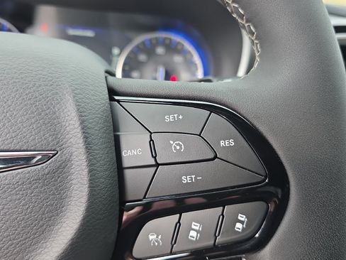 New 2026 Chrysler Pacifica Select w/ S Appearance Package image 21