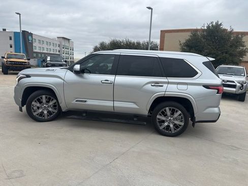 Used 2024 Toyota Sequoia Capstone image 5