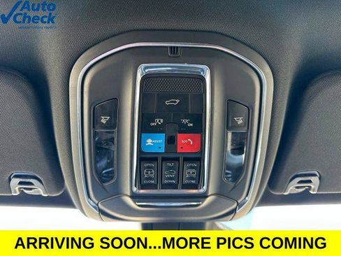 Certified 2024 Jeep Wagoneer Series II AWD/4WD image 24