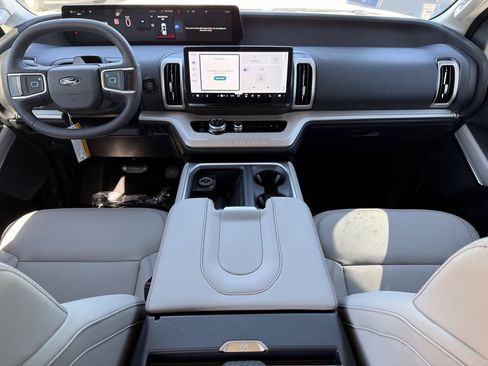 New 2025 Ford Expedition Max Active image 39