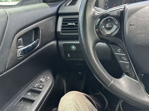 Used 2017 Honda Accord Sport image 20