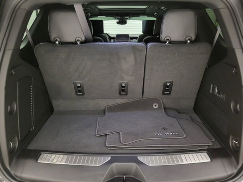 Used 2024 Chevrolet Tahoe High Country image 37