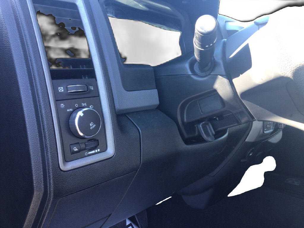 Used 2015 RAM 1500 Express w/ Black Ram 1500 Express Group AWD/4WD image 17