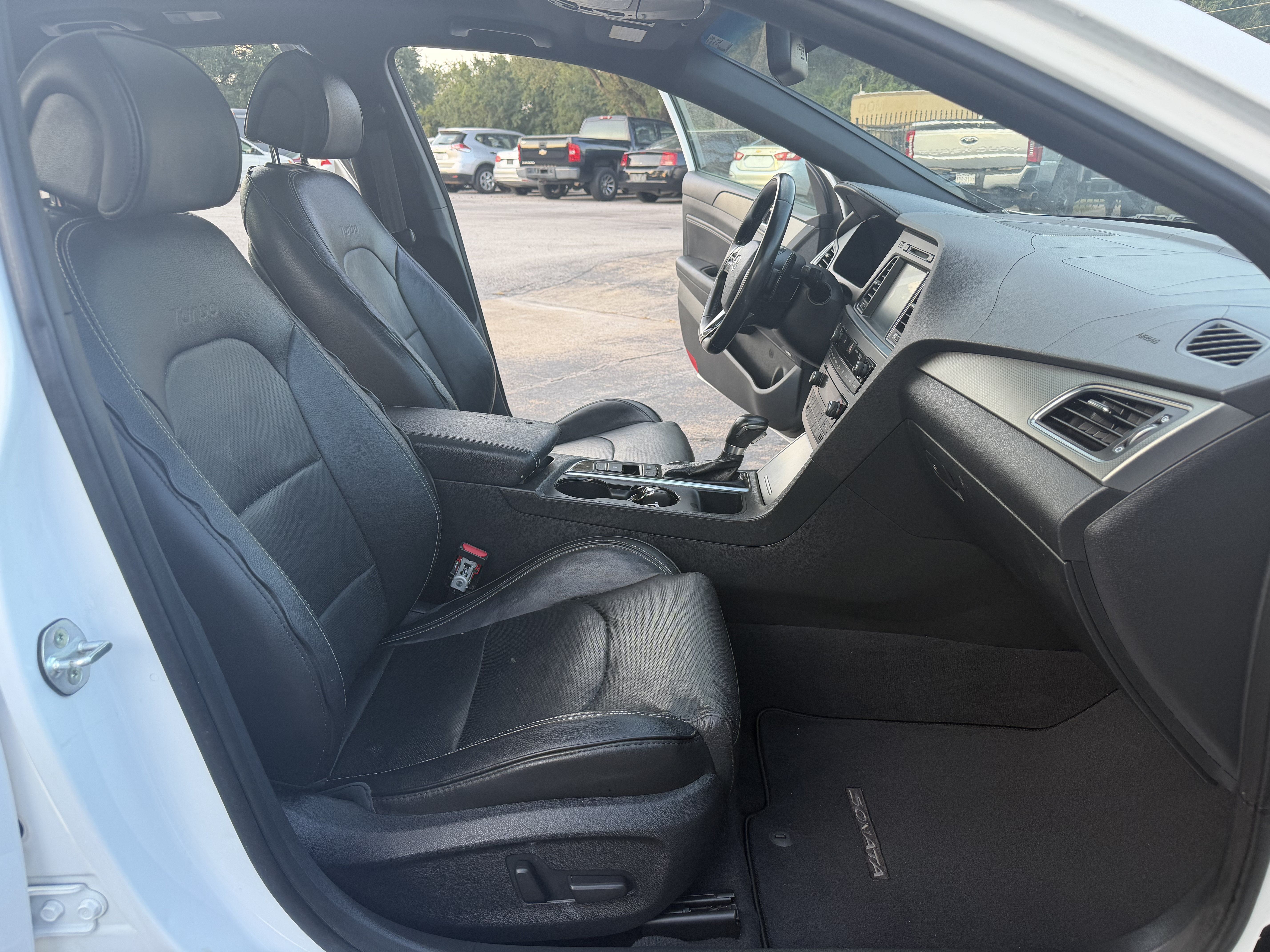 Used 2015 Hyundai Sonata Limited 2.0T FWD image 32