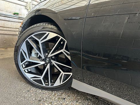 Used 2024 Hyundai Ioniq 6 Limited RWD image 29