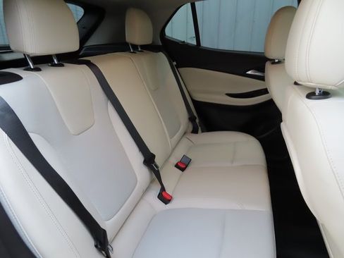 Used 2023 Buick Encore GX Preferred w/ Cold Weather Comfort Package image 27