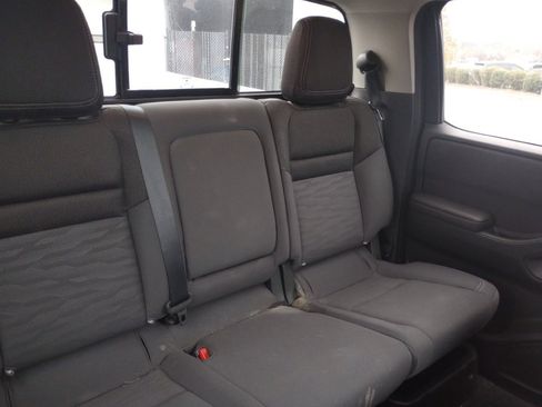 Used 2024 Nissan Frontier SV w/ SV Convenience Package image 29