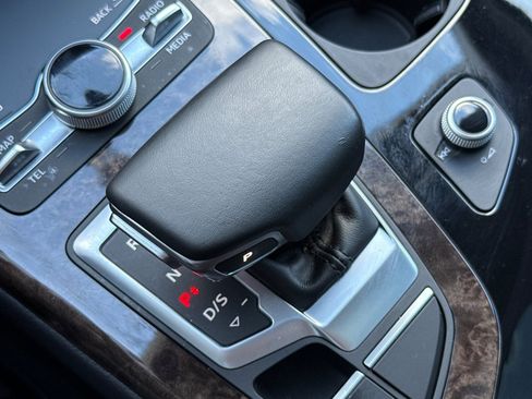 Used 2018 Audi Q7 3.0T Prestige image 27