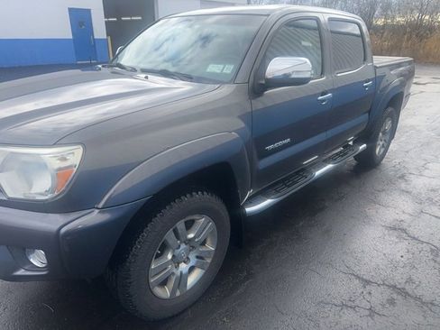 Used 2014 Toyota Tacoma 4x4 Double Cab image 4