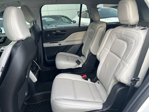 Used 2025 Lincoln Aviator Reserve w/ Jet Appearance Package image 17