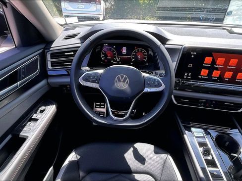 New 2026 Volkswagen Atlas Peak Edition AWD/4WD image 19