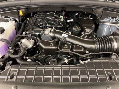 New 2025 Jeep Grand Cherokee Laredo image 17