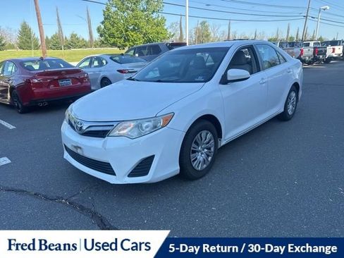 Used 2013 Toyota Camry LE FWD image 16
