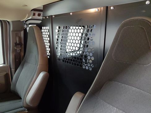 Used 2025 Chevrolet Express 2500 w/ Driver Convenience Package RWD image 26