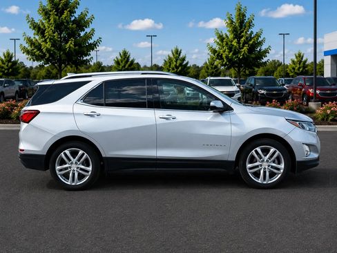 Used 2020 Chevrolet Equinox Premier FWD image 7