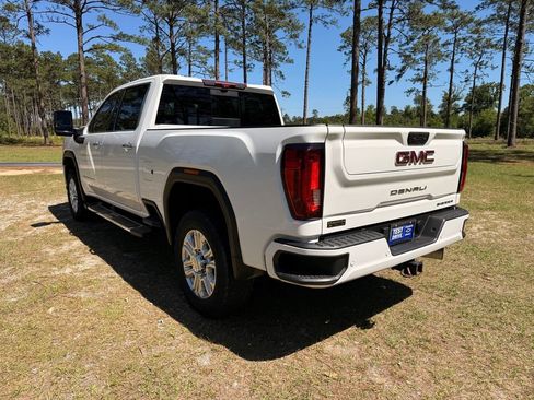 Used 2023 GMC Sierra 2500 Denali w/ Denali Ultimate Package AWD/4WD image 3