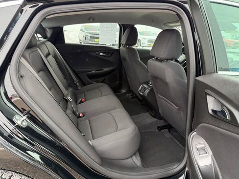 Used 2025 Chevrolet Malibu LT image 19