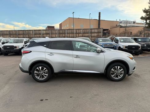 Used 2018 Nissan Murano S image 7