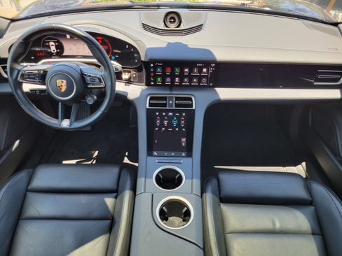 Used 2022 Porsche Taycan RWD image 12