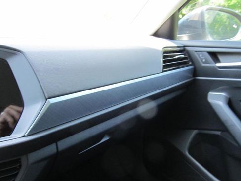 Used 2022 Volkswagen Jetta SE image 72